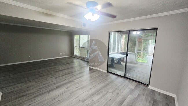Foto del edificio - 2646 Briarwood Dr SE