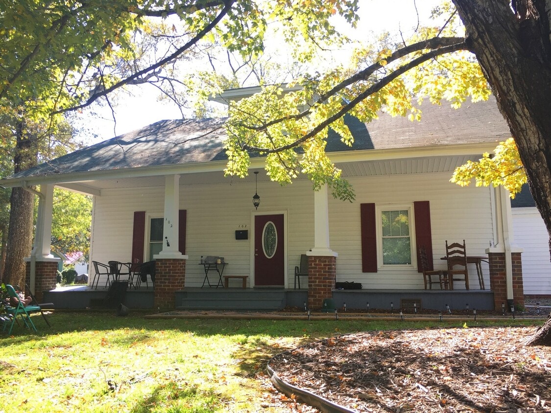 Stunning, renovated 7br home in the heart ... - Stunning, renovated 7br home in the heart ...