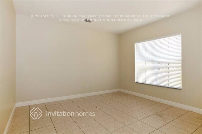 Building Photo - 19150 SW 29th Ct