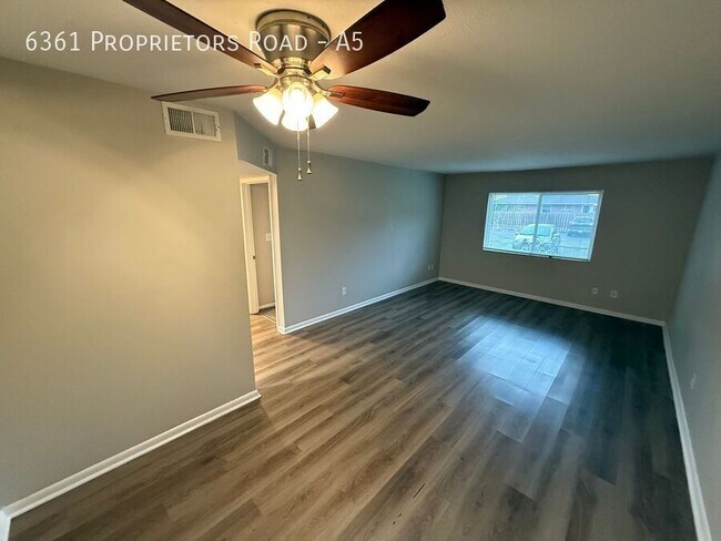 Foto del edificio - 6361 Proprietors Rd