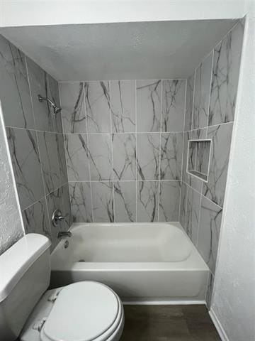 Foto del edificio - 916 Tulip Trail