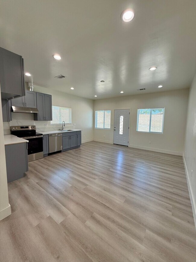 Foto del edificio - RINYO6696