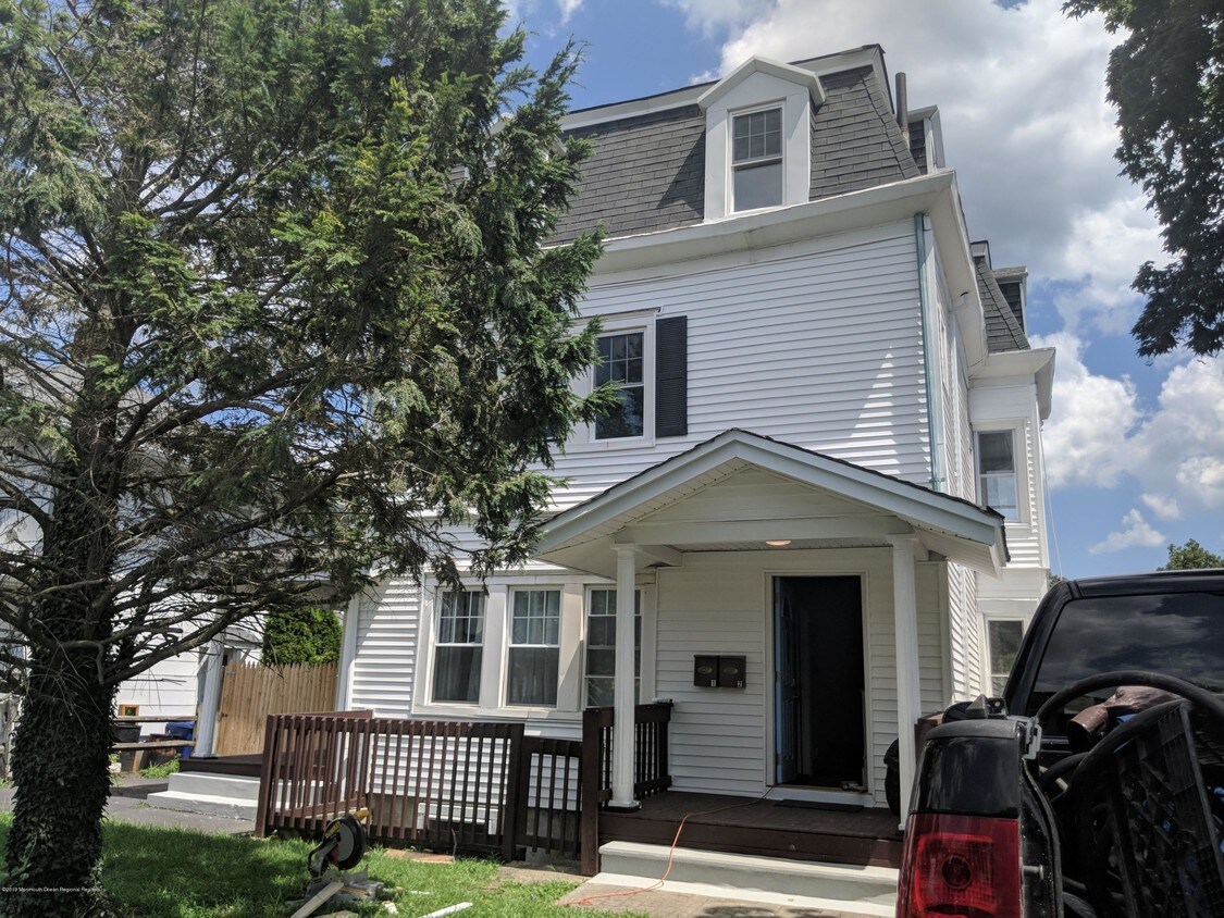 Primary Photo - 155 Norwood Ave