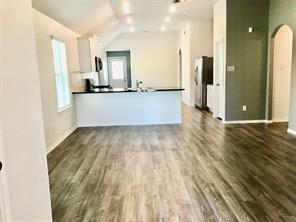 Foto del edificio - 25547 Burnett Ranch Ln