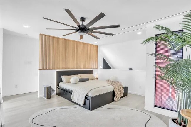 Foto del edificio - 9821 Walnut St