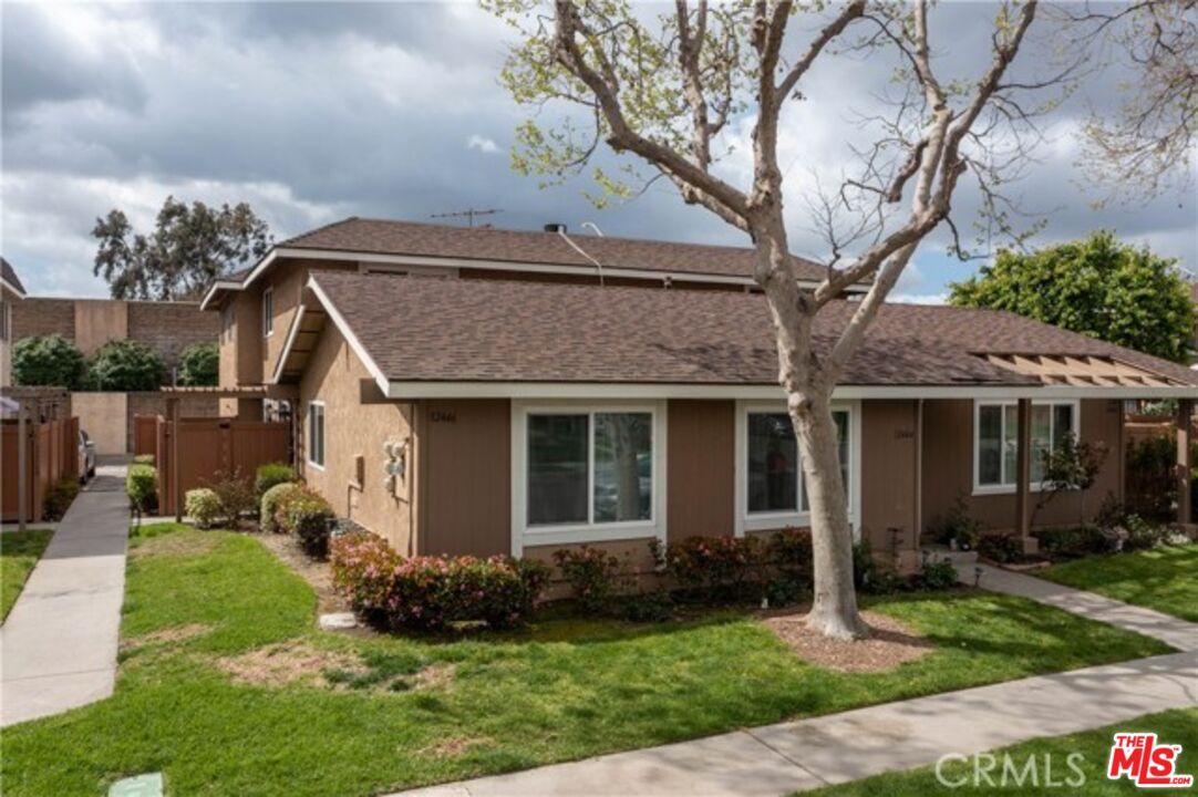 Primary Photo - 12446 Rancho Vista Dr