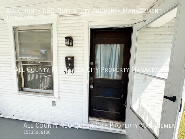 Building Photo - 124 Wroe Ave