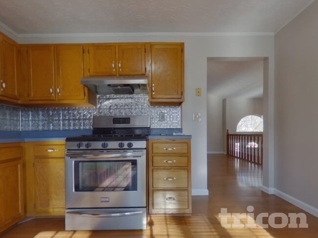 Building Photo - 5085 Forest View Trail