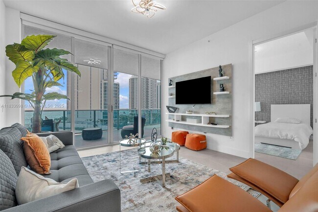 Foto del edificio - 17550 Collins Ave