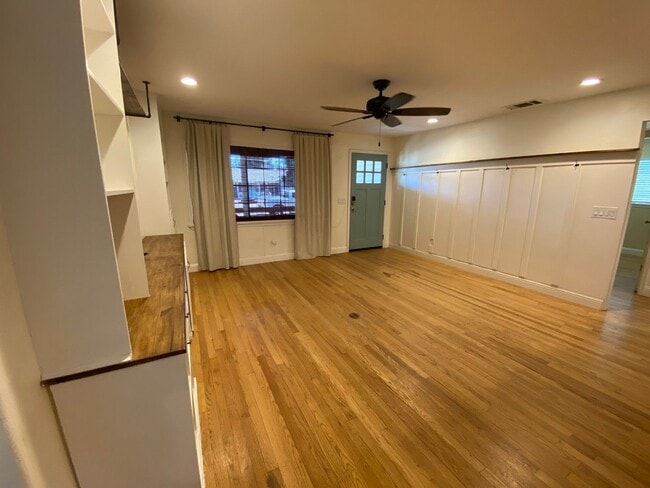 Foto del edificio - Beautiful Home for rent in Tulare, Ca