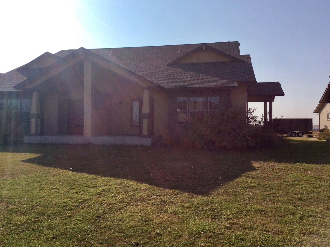 Foto principal - Duplex in South Heart