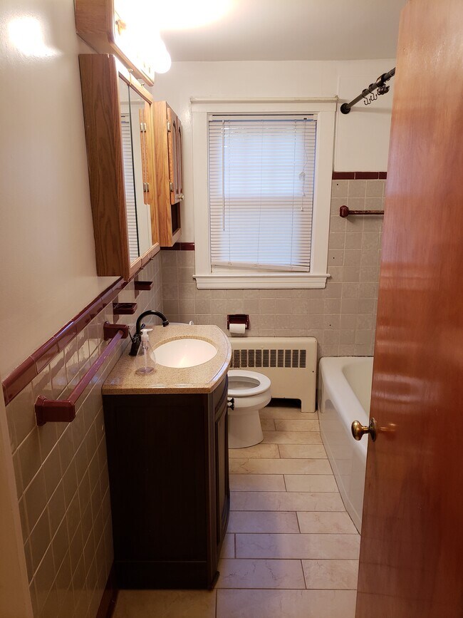 Building Photo - 17 Mangano Ct