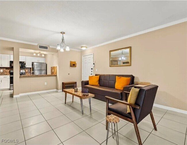 Foto del edificio - 3419 Winkler Ave