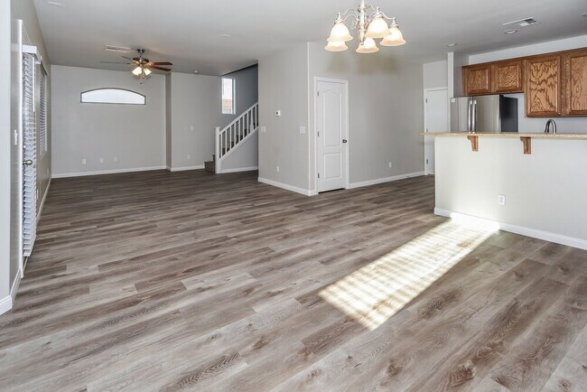 Foto del edificio - 613 Ryan Peak Ln