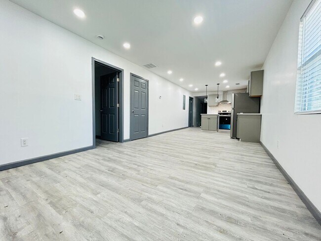 Building Photo - 1477 Olive St SW
