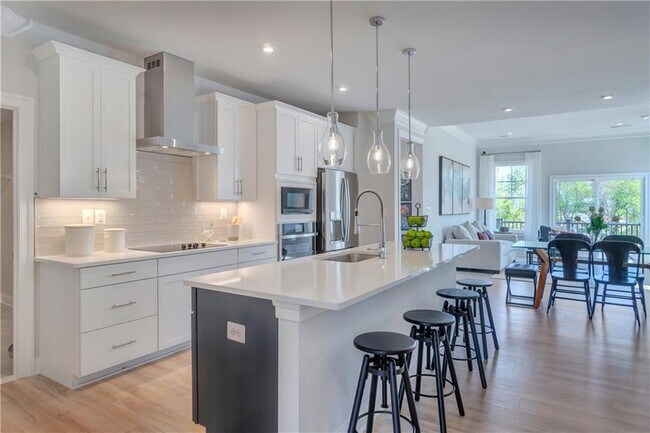 Foto del edificio - 670 Brookwood Glen Terrace