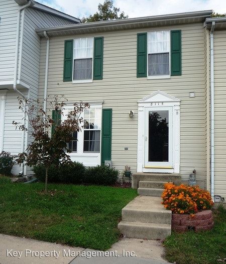 Primary Photo - 8115 Woodward St