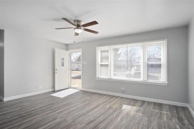 Foto del edificio - Fantastic 3bd/1ba home! Let yourself in!