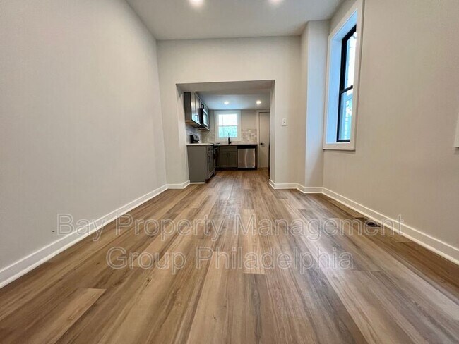 Building Photo - 2303 E Cambria St