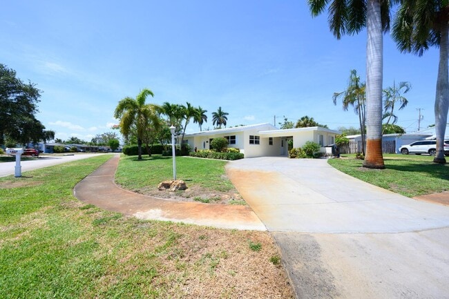 Foto del edificio - 1452 Crest Dr
