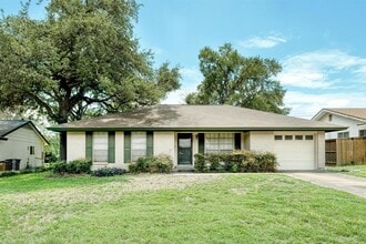 Building Photo - 2111 Falcon Hill Dr