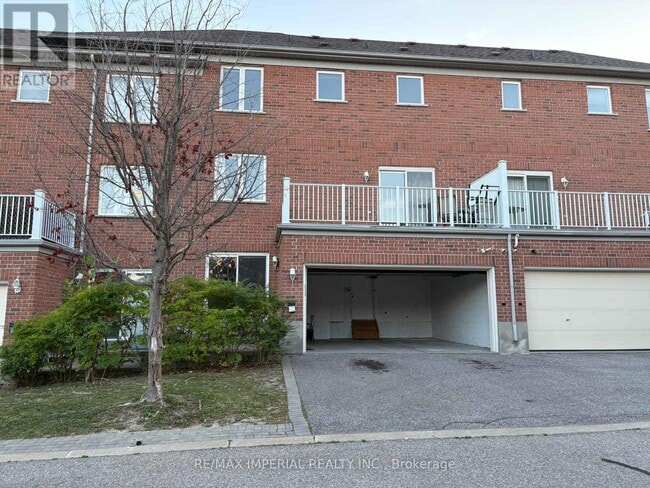 Building Photo - 90 Leitchcroft Crescent