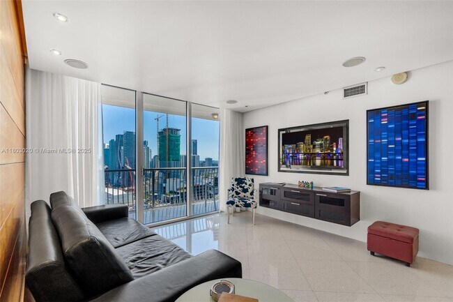 Foto del edificio - 1750 N Bayshore Dr