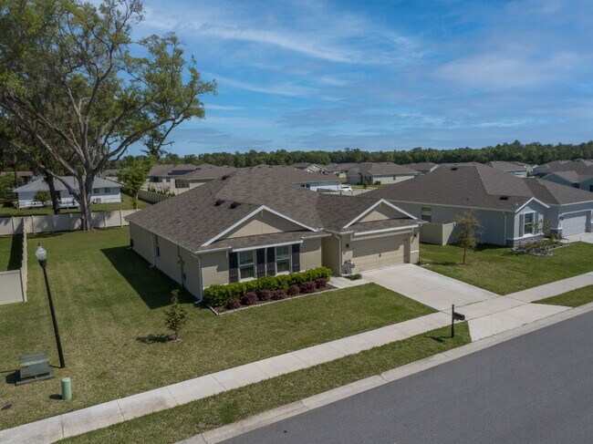 Building Photo - Move-In Ready! Beautiful 4-Bedroom Home with Modern Finishes & Room to Grow