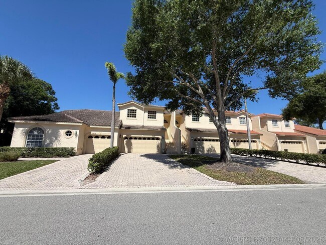 Foto del edificio - 8408 Mulligan Cir