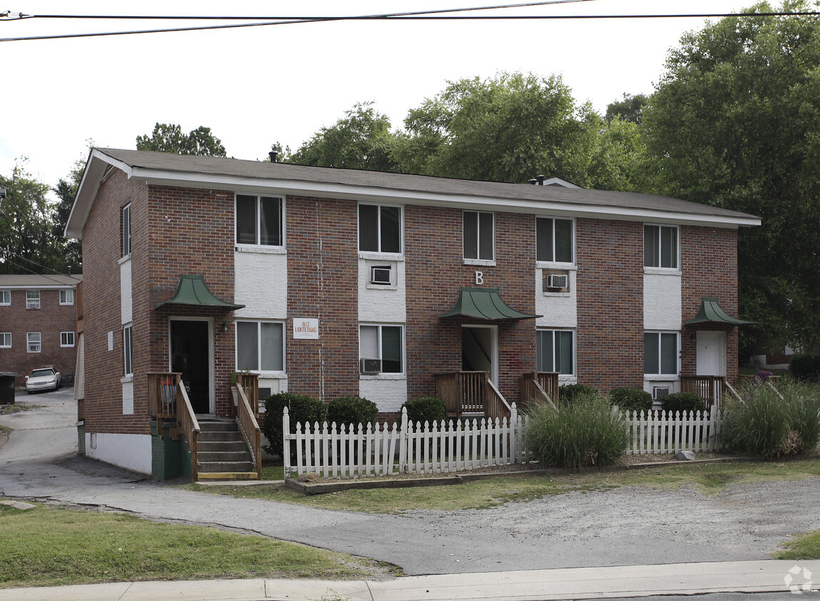 Primary Photo - Kings Glen Apartments