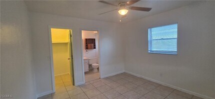 Building Photo - 3609 SE 9th Pl