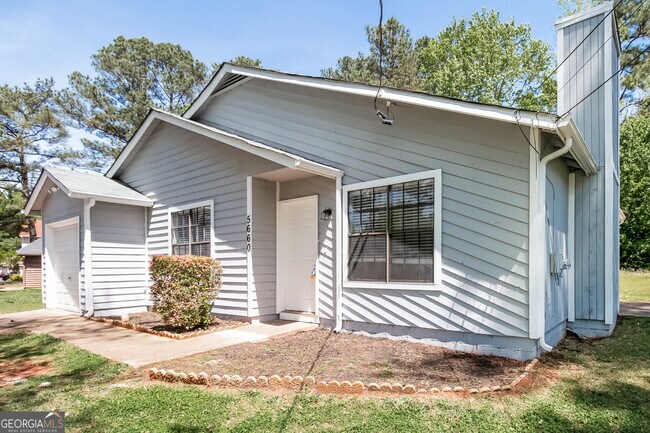 Foto del edificio - 5660 Pine Meadows Ct