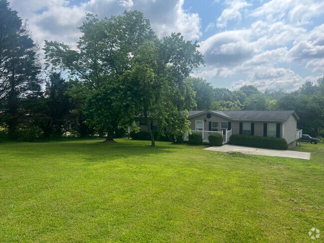 Building Photo - 725 Bandy Rd