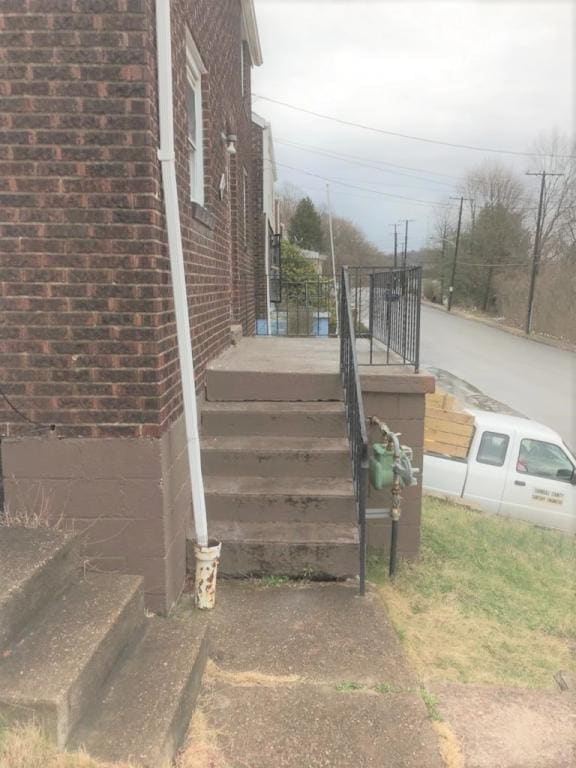 Photo - Woodstock Ave 2673 House