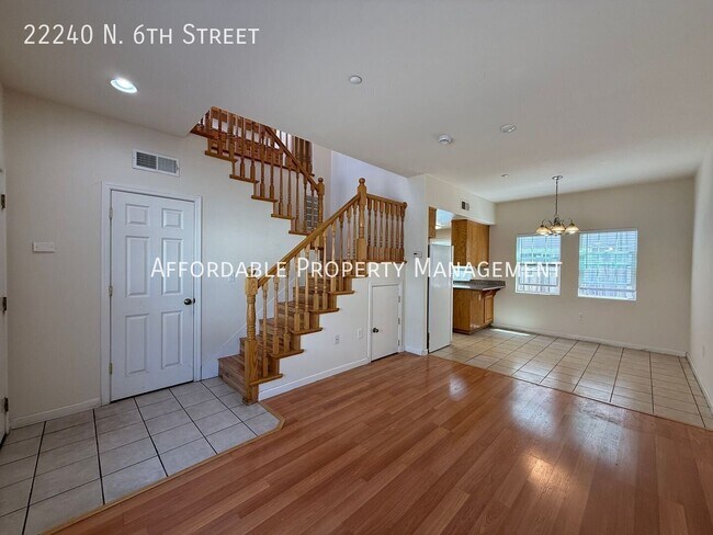 Foto del edificio - 22240 N 6th St