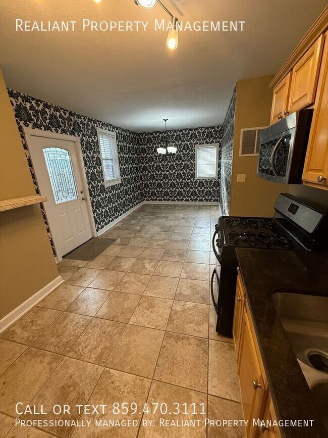 Foto del edificio - 711 W Maxwell St