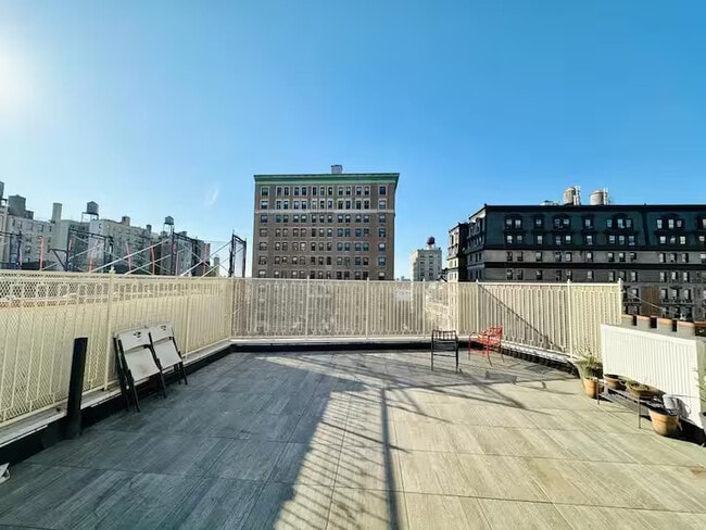 Photo - Furnished room/NOT APARTMENT