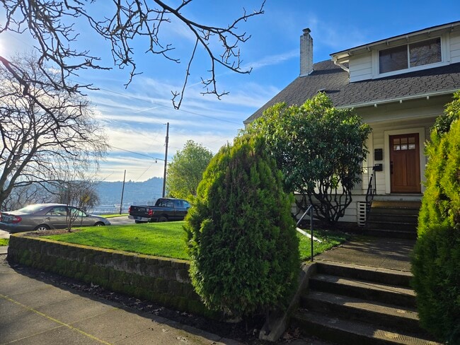 Building Photo - 3705 N Longview Ave