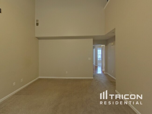 Foto del edificio - 9521 Lakeview Rd