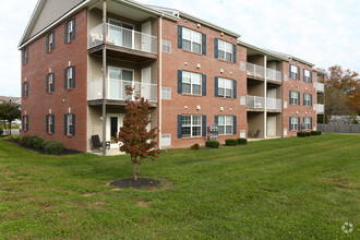 Blue Hen Apartments