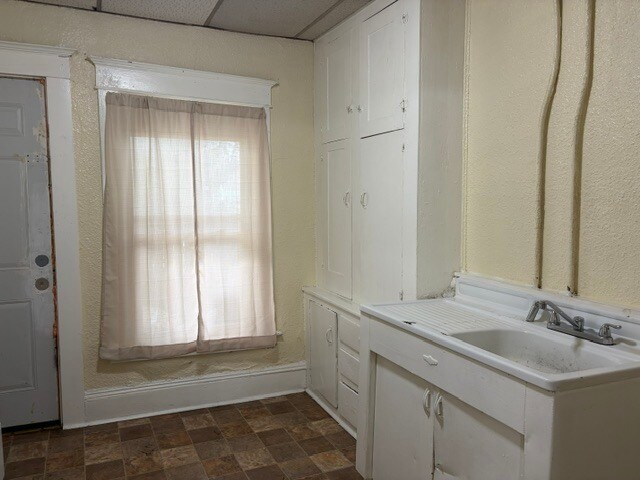 Foto del edificio - 612 W 1st St