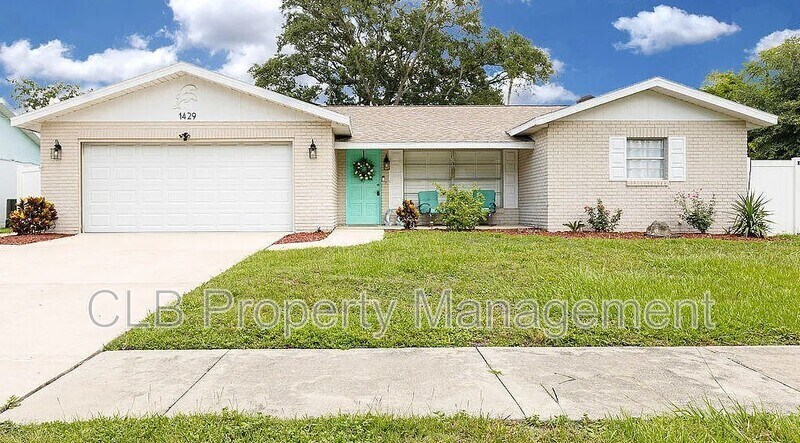 Foto principal - 1429 Edgewater Rd