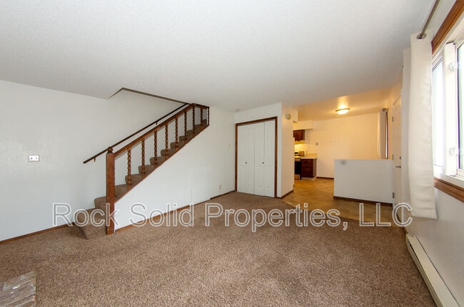 Building Photo - 1610 Taft Ave