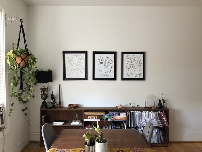 Dining Room - 500 W Belden Ave