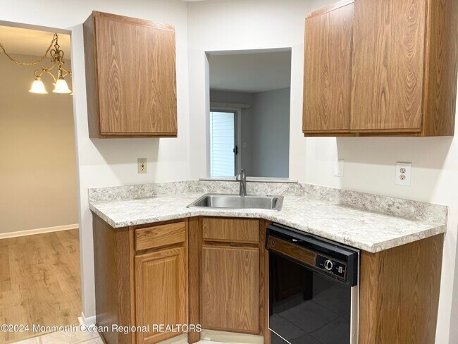 Building Photo - 383 Bayberry Ct