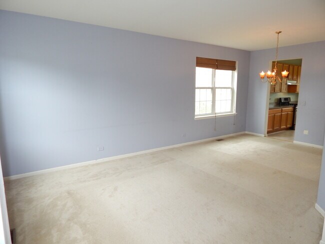 Building Photo - 2770 Moraine Valley Rd