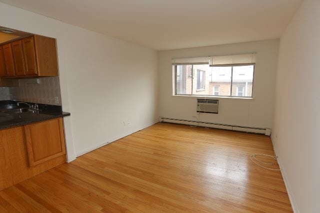 Foto del edificio - 443 W Aldine