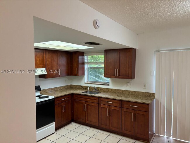 Foto del edificio - 2510 NW 52nd Ave