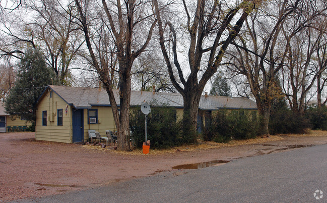 Building Photo - 207 N Santa Fe Ave