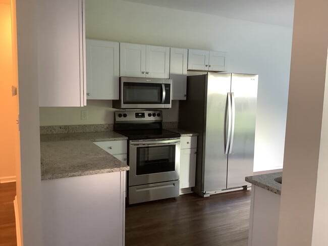 Building Photo - 3749 Sipes Ln